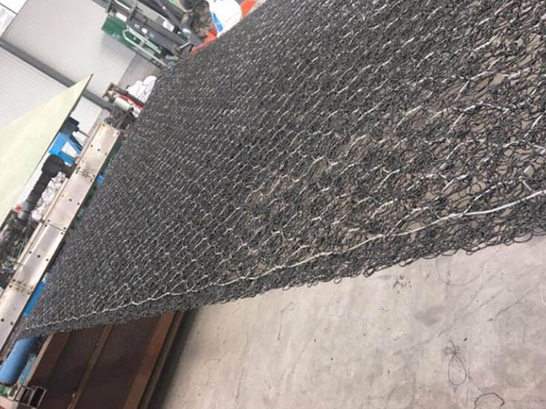 Clavado de suelo Macmat